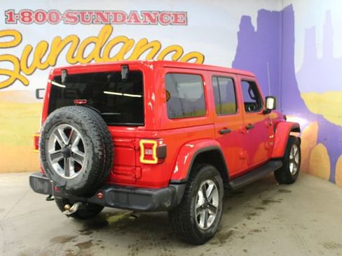 Used 2019 Jeep Wrangler Unlimited Sahara w/ Dual Top Group AWD/4WD image 8