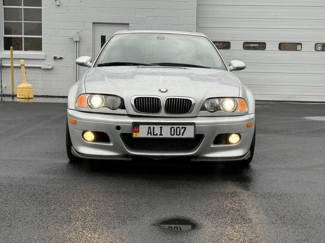 Used 2005 BMW M3 Coupe RWD image 2
