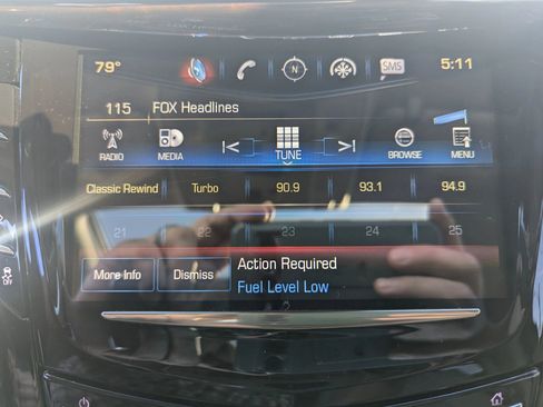 Used 2017 Cadillac Escalade Luxury image 15