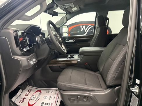 New 2026 GMC Sierra 3500 SLE w/ SLE Convenience Package AWD/4WD image 8