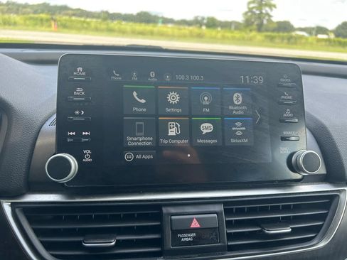 Used 2019 Honda Accord EX image 24