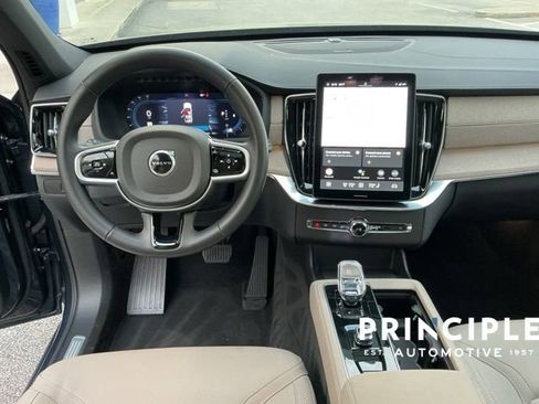 Certified 2025 Volvo XC90 B5 Plus image 14