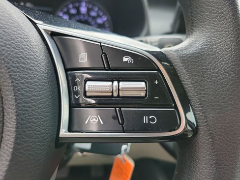 Used 2022 Kia Forte LXS w/ LXS Technology Package image 14