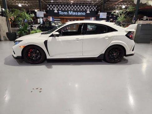 Used 2019 Honda Civic Type R image 9