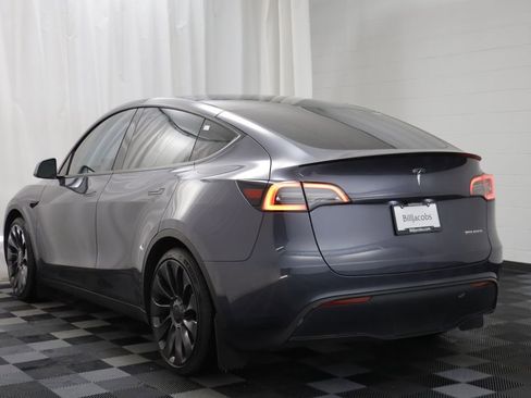 Used 2023 Tesla Model Y Performance image 15