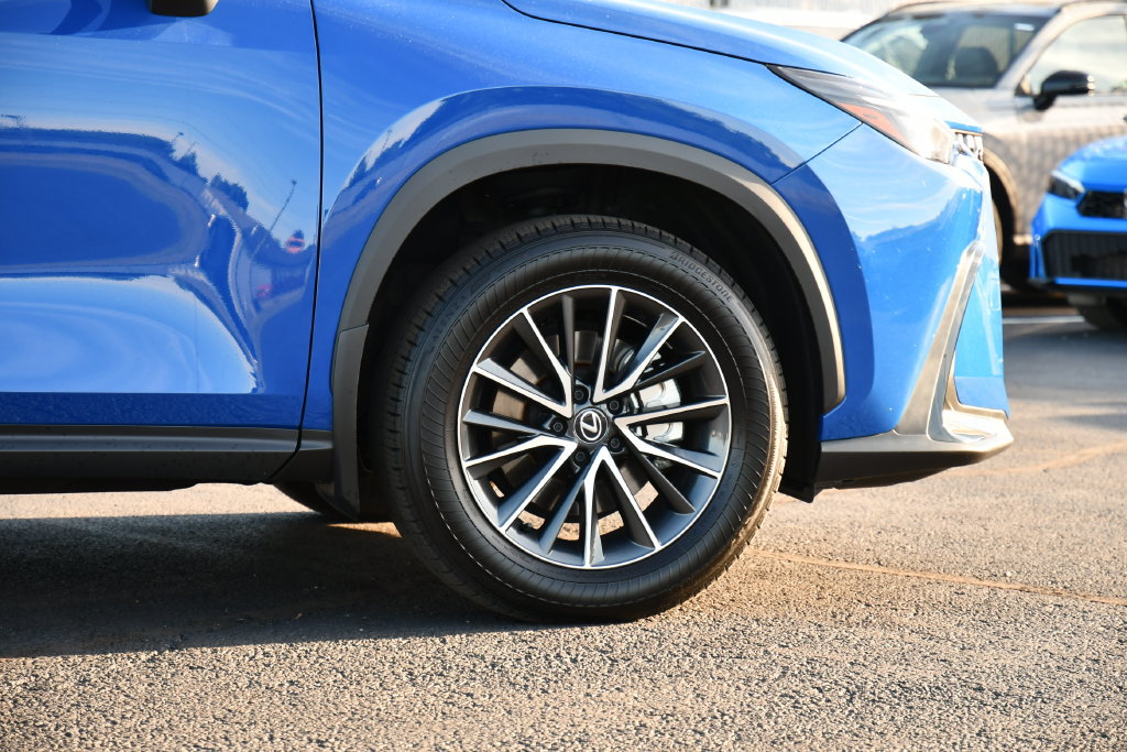 Used 2025 Lexus NX 350 AWD w/ Cold Area Package image 9