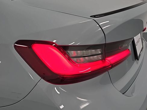 Used 2024 BMW 330i Sedan w/ M Sport Package RWD image 29