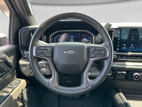 Used 2024 Chevrolet Silverado 2500 ZR2 w/ Technology Package AWD/4WD image 14