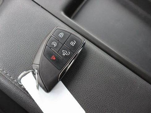 Used 2024 Chevrolet Silverado 1500 LT image 27