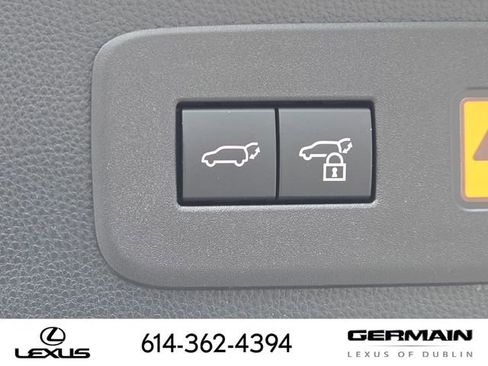 Certified 2025 Lexus GX 550 w/ Accessory Package (2T) image 18