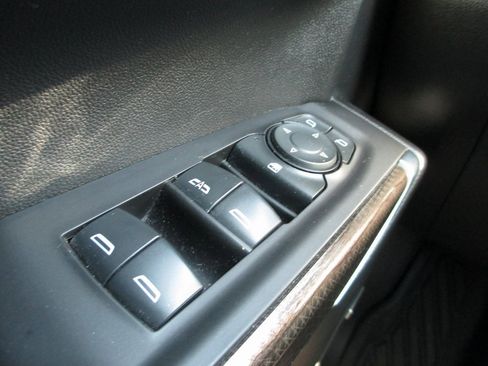 Used 2021 Chevrolet Silverado 1500 RST image 27