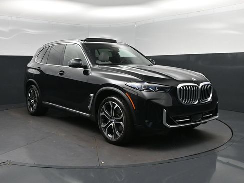 Used 2026 BMW X5 sDrive40i RWD image 9