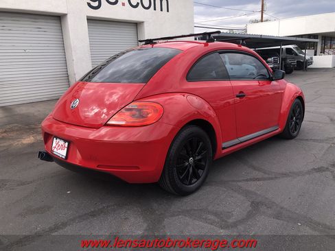 Used 2014 Volkswagen Beetle 1.8T image 8