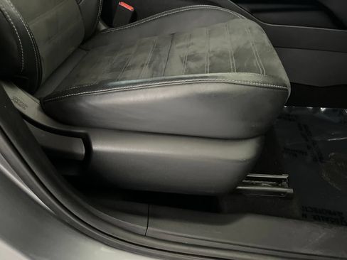 Used 2023 Mitsubishi Outlander SE FWD image 57