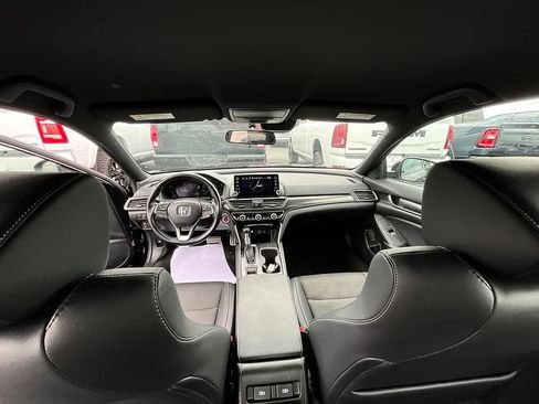 Used 2021 Honda Accord Sport image 31