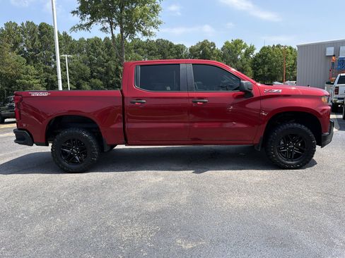 Used 2021 Chevrolet Silverado 1500 Custom Trail Boss AWD/4WD image 13