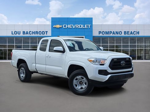 Used 2023 Toyota Tacoma SR RWD image 1