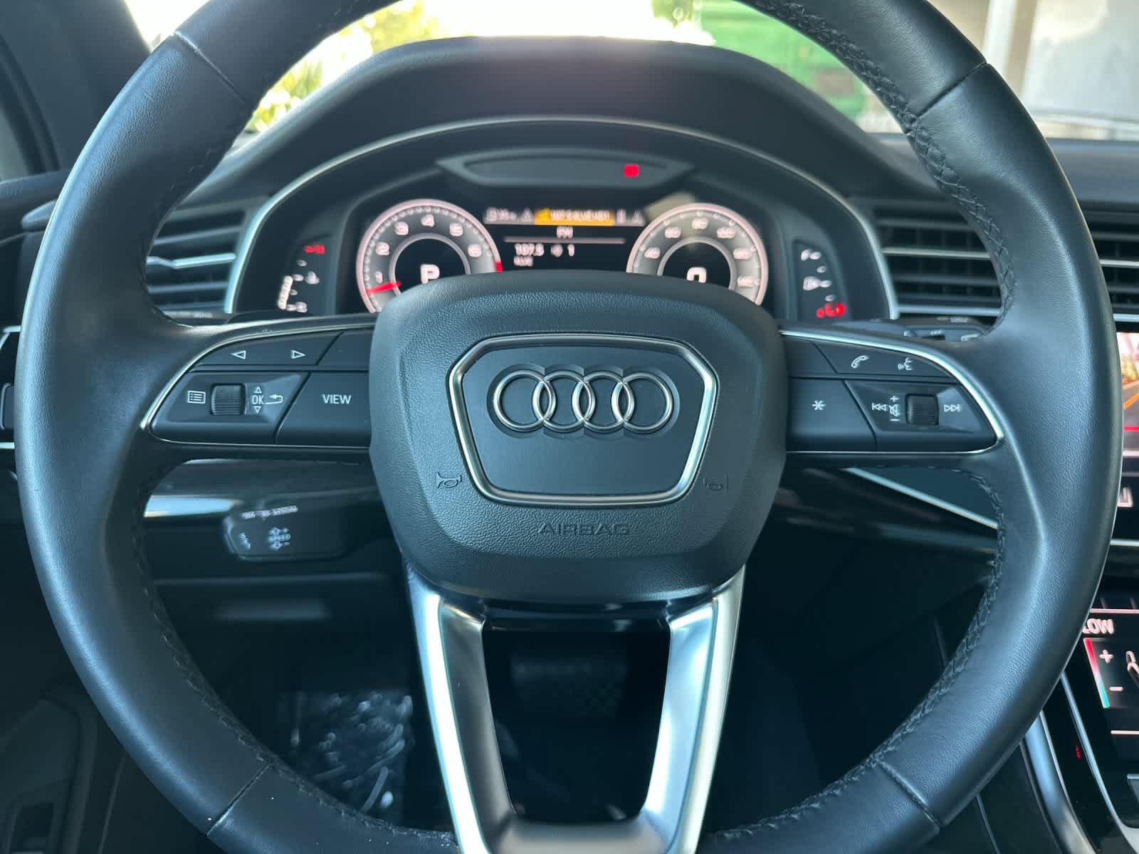 Used 2022 Audi Q7 3.0T Premium w/ Convenience Package AWD/4WD image 25
