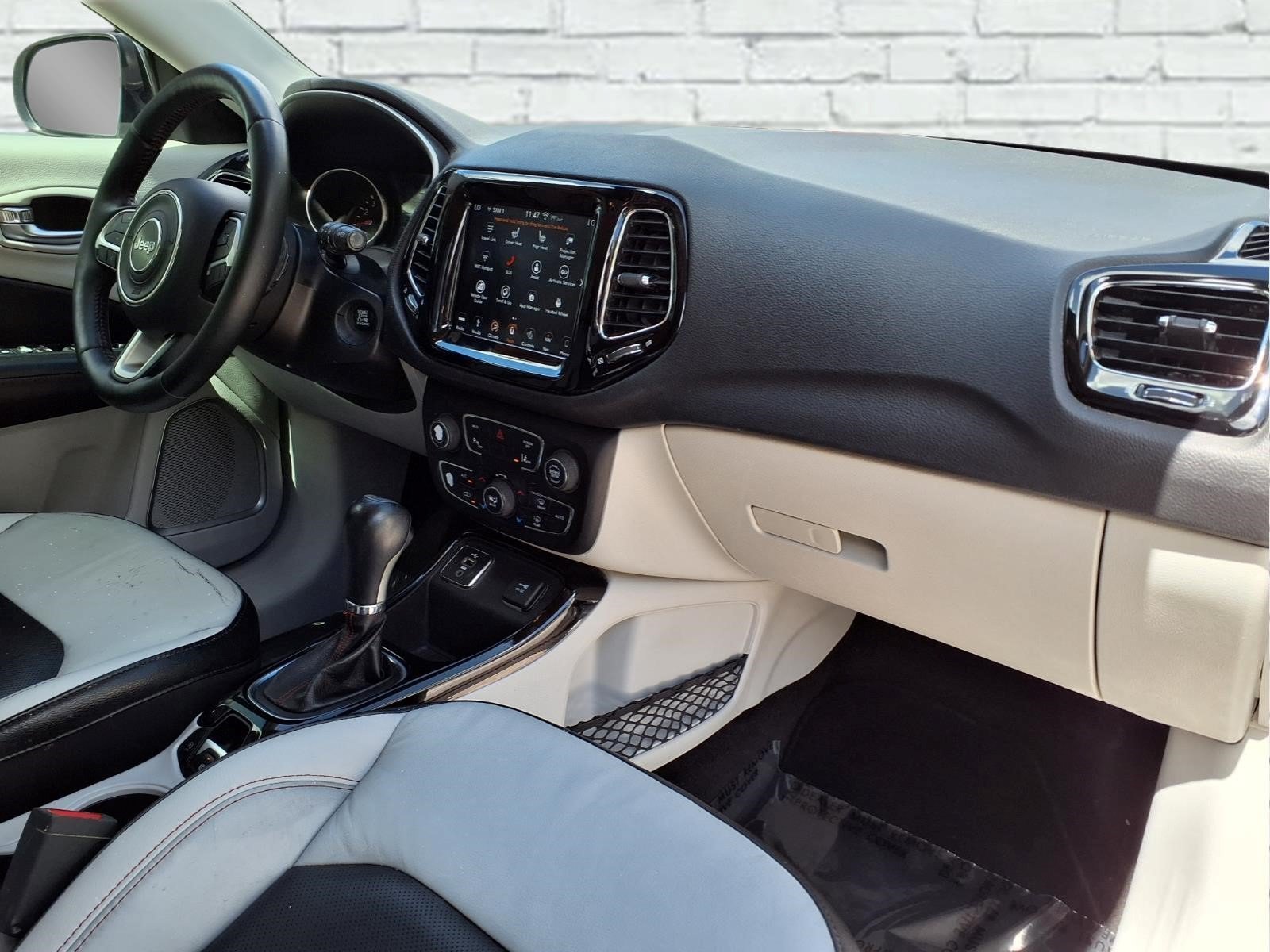Used 2018 Jeep Compass Limited w/ Navigation Group FWD image 8