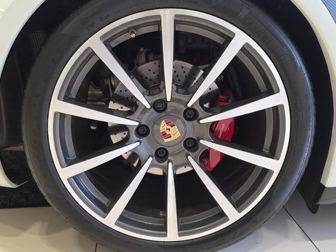 Used 2014 Porsche 911 Targa 4S image 11