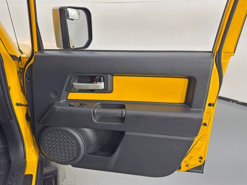 Used 2007 Toyota FJ Cruiser 4WD image 33