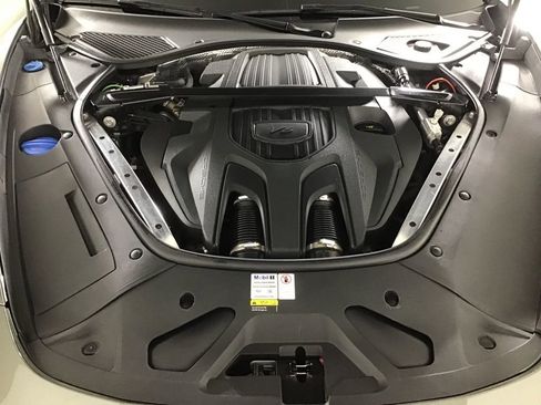 Certified 2022 Porsche Panamera 4 AWD/4WD image 18