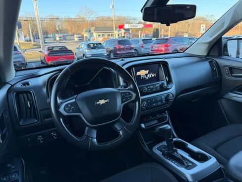 Used 2015 Chevrolet Colorado LT w/ LT Convenience Package image 19