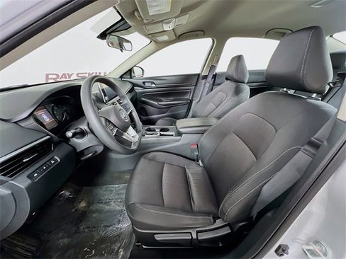 Used 2022 Nissan Altima 2.5 S image 10