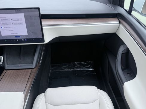 Used 2023 Tesla Model X AWD/4WD image 71