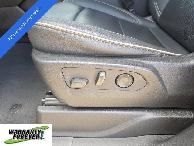 Used 2024 GMC Yukon XL SLT RWD image 20