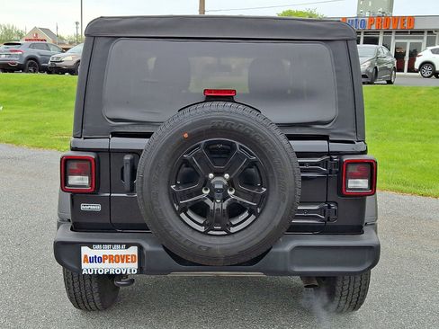 Used 2021 Jeep Wrangler Sport AWD/4WD image 5