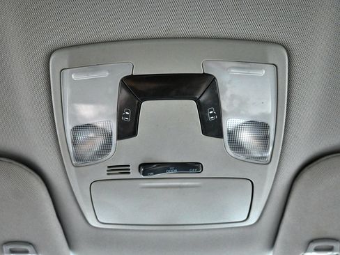 Used 2017 Toyota Sienna LE FWD image 13