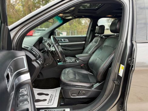 Used 2016 Ford Explorer Sport w/ Equipment Group 401A image 7