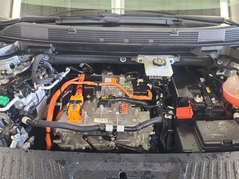 Used 2024 Chevrolet Equinox EV LT w/ Active Safety Package 3 image 8