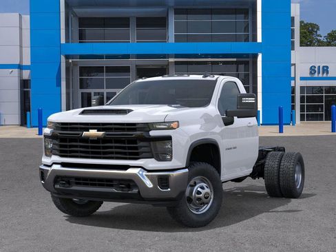 New 2025 Chevrolet Silverado 3500 W/T w/ WT Convenience Package image 6