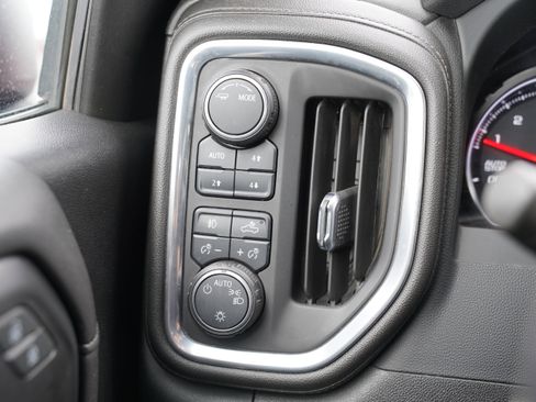 Used 2022 Chevrolet Silverado 1500 RST AWD/4WD image 27
