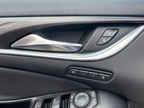 Used 2023 Buick Enclave Avenir w/ Avenir Technology Package FWD image 23
