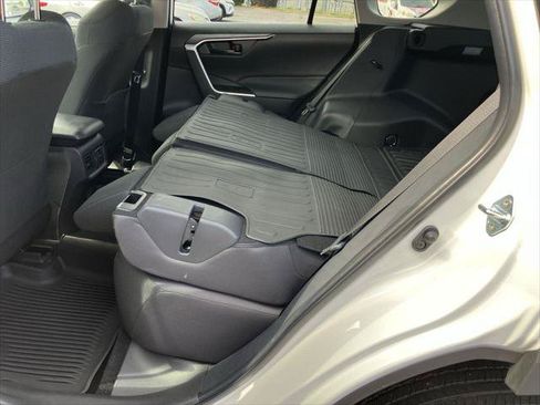 Certified 2025 Toyota RAV4 LE FWD image 23