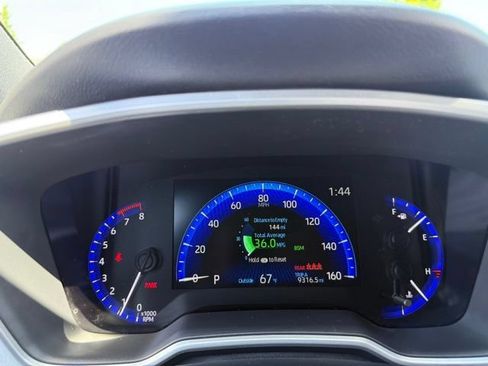 Used 2019 Toyota Corolla XSE FWD image 16