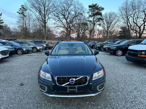 Used 2013 Volvo XC70 T6 image 2