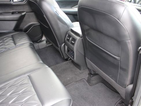 Used 2022 Nissan Rogue Platinum w/ Head-Up Display Package image 48