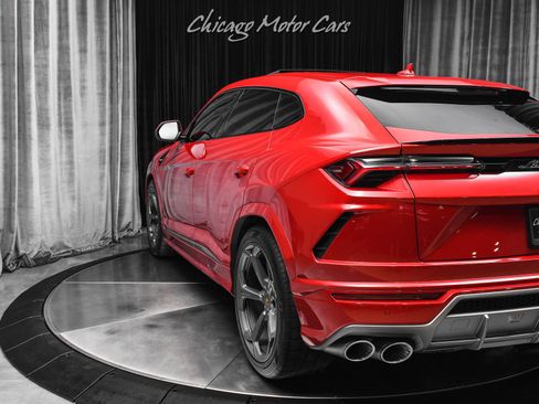 Used 2021 Lamborghini Urus AWD/4WD image 40