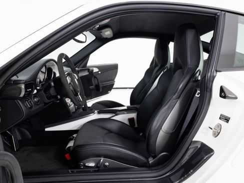 Used 2008 Porsche 911 GT2 image 14