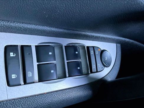 Used 2007 Chevrolet Silverado 1500 LT w/ 2LT Audio Package image 32