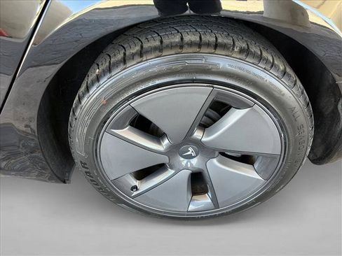 Used 2023 Tesla Model 3 Standard Range RWD image 21