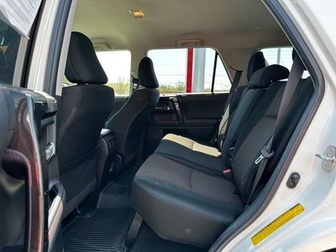 Used 2022 Toyota 4Runner TRD Off-Road AWD/4WD image 13