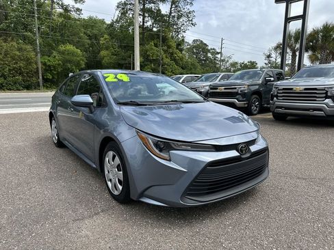 Used 2024 Toyota Corolla LE FWD image 10