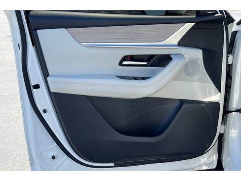 Certified 2024 MAZDA CX-90 Plug-In Hybrid w/ Premium Plus image 12