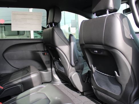 New 2026 Chrysler Pacifica Select image 28