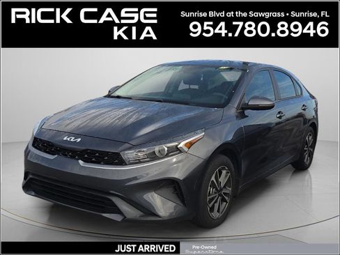 Used 2023 Kia Forte LXS w/ LXS Technology Package FWD image 1